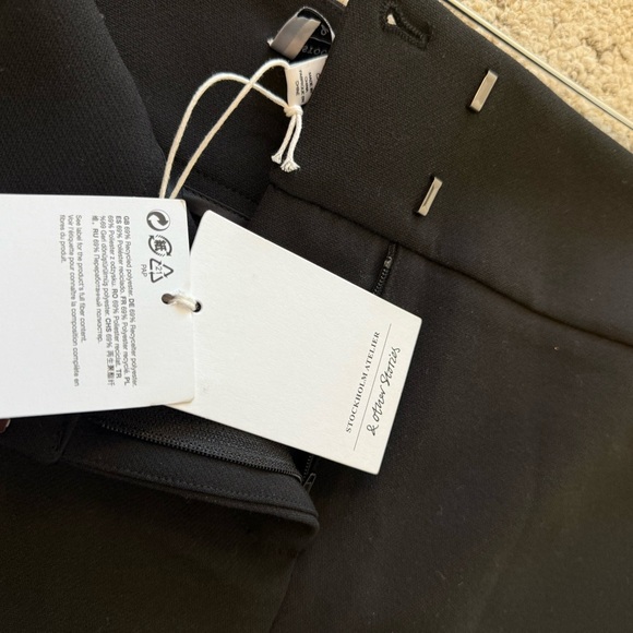 Stockholm Atelier NWT size 8  Black Mini Skirt - Picture 14 of 14
